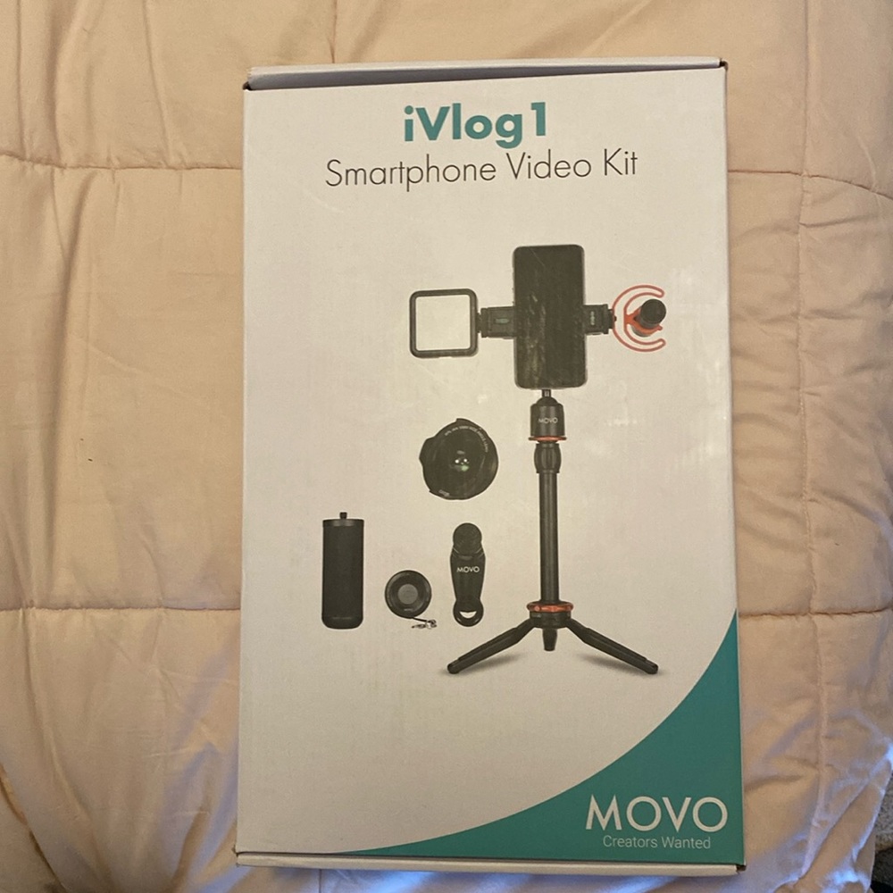 iVlog 1 smartphone pods cast Video Kit